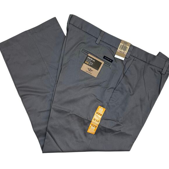 Dockers D3 Pants men’s 42x30 Classic fit NWT Signature Khaki Flat Front - Picture 1 of 8